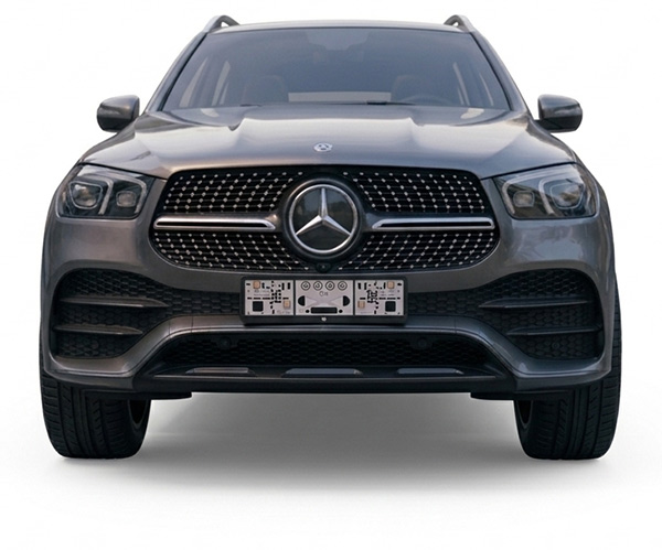 Kennzeichenrahmen für Autos modernes Fahrzeugdetail